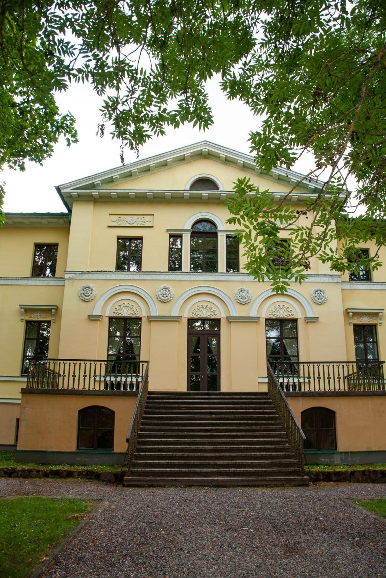 Nauksenu Muiza Hotel Naukseni Buitenkant foto
