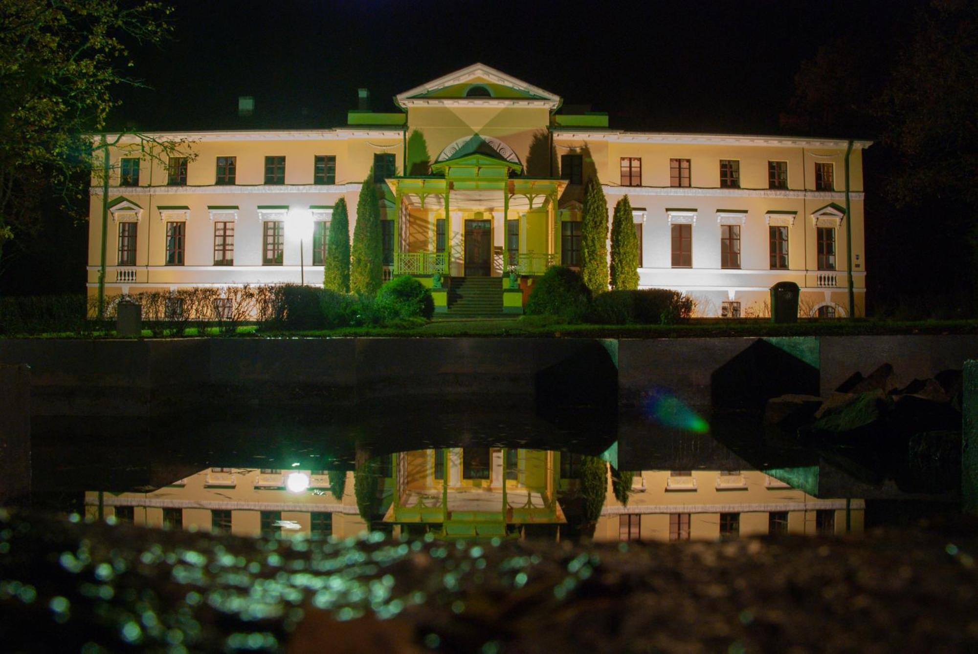 Nauksenu Muiza Hotel Naukseni Buitenkant foto